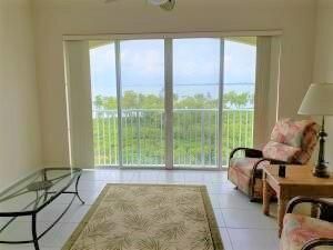 27 Harbour Isle Drive W, Unit 305, Fort Pierce, FL 34949 Photo