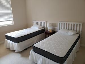 27 Harbour Isle Drive W, Unit 305, Fort Pierce, FL 34949 Photo