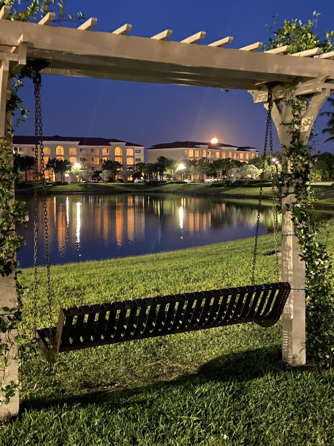 27 Harbour Isle Drive W, Unit 305, Fort Pierce, FL 34949 Photo