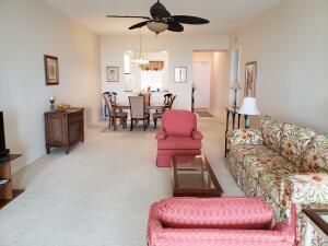 27 Harbour Isle Drive W, Unit 305, Fort Pierce, FL 34949 Photo