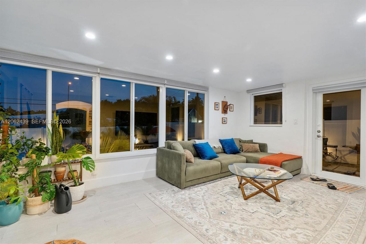 742 NE 82nd Ter , Miami, FL 33138 Photo
