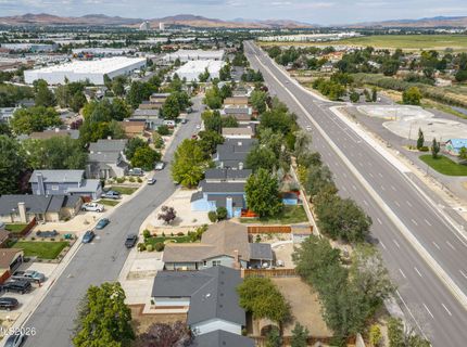 2810 Chavez Drive, Reno, NV 89502 Photo