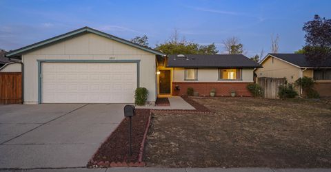 2810 Chavez Drive, Reno, NV 89502 Photo