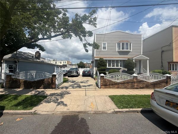 649 E 86th Street , Brooklyn, NY 11236
