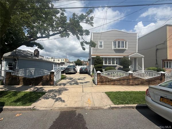 649 E 86th Street , Brooklyn, NY 11236