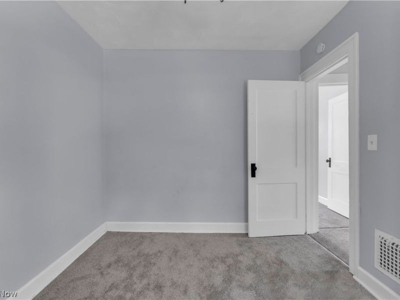 2153 W 106th Street , Cleveland, OH 44102 Photo 14