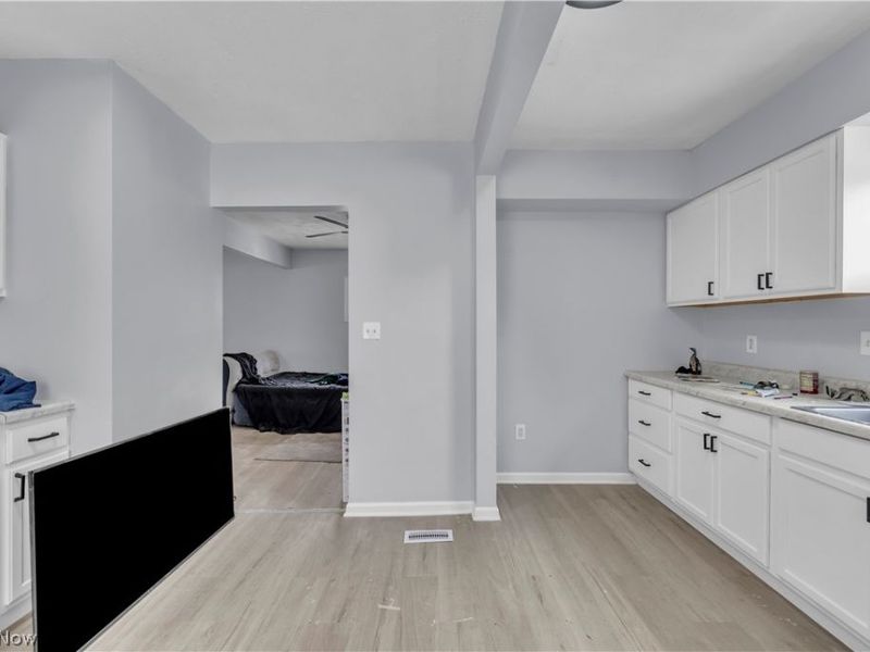 2153 W 106th Street , Cleveland, OH 44102 Photo 7