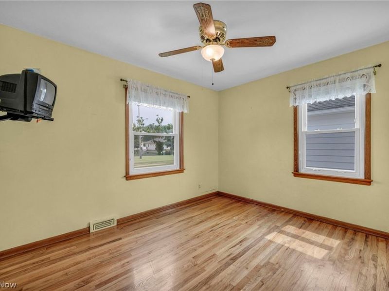 710 Bayridge Boulevard, Willowick, OH 44095 Photo 13