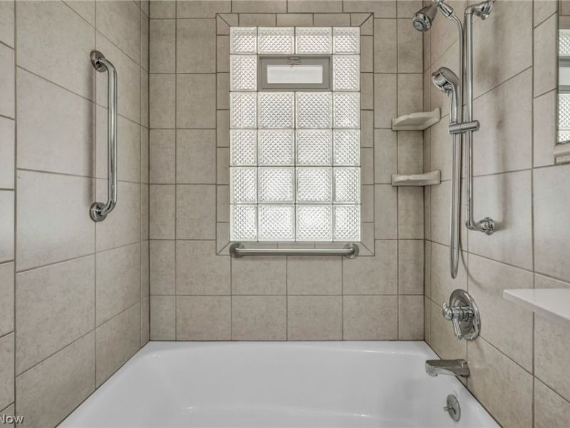 710 Bayridge Boulevard, Willowick, OH 44095 Photo 20