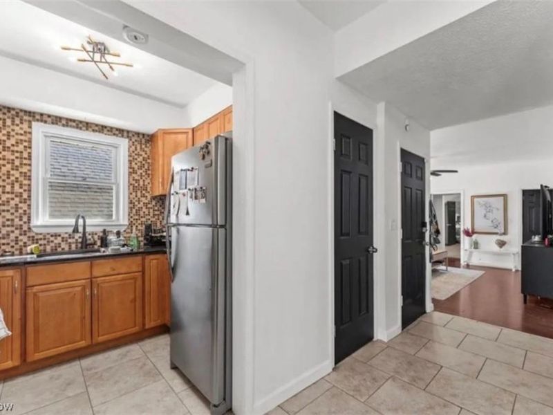 3915 John Avenue, Cleveland, OH 44113 Photo 10