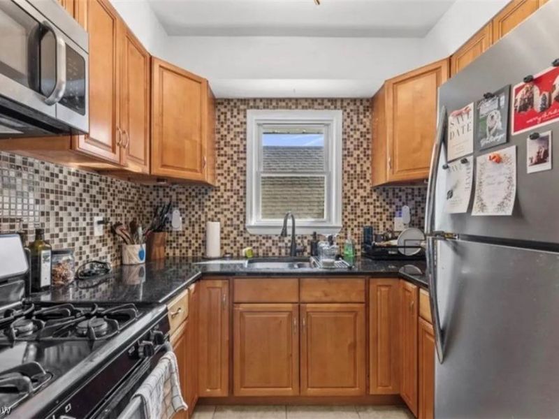 3915 John Avenue, Cleveland, OH 44113 Photo 8