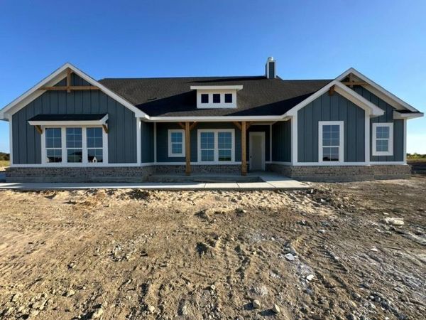 180 Horizon Road, Valley View, TX 76272