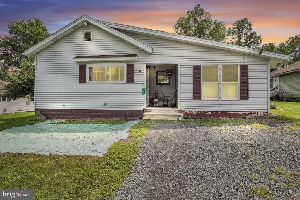 18 HEAVENS WAY, LOYSVILLE, PA 17047