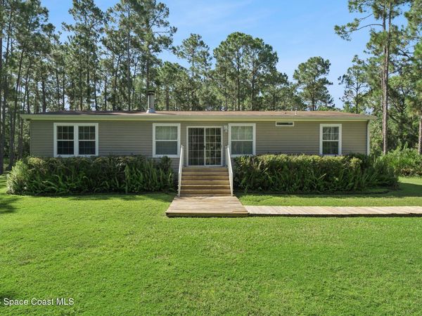 1161 Lake Harney Woods Boulevard , Mims, FL 32754