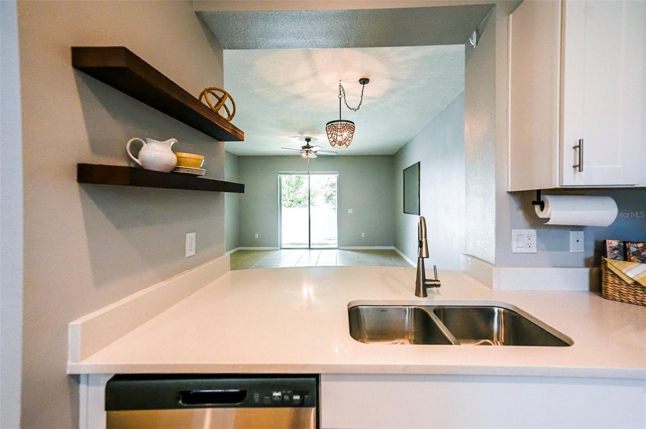 6130 Fairmont Lane , Palmetto, FL 34221 Photo