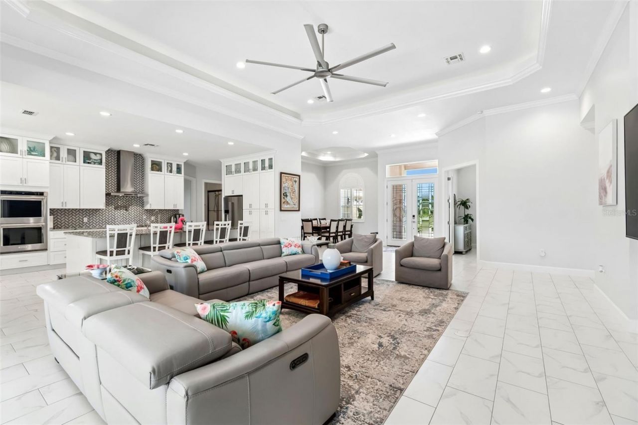 8552 Branding Iron Trail, Plant City, FL 33565 Photo