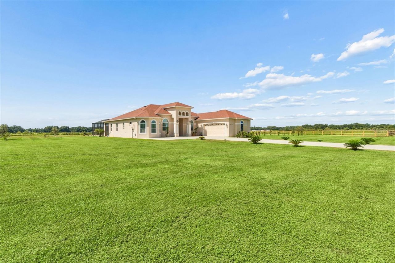 8552 Branding Iron Trail, Plant City, FL 33565 Photo