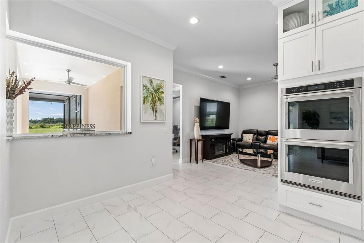 8552 Branding Iron Trail, Plant City, FL 33565 Photo