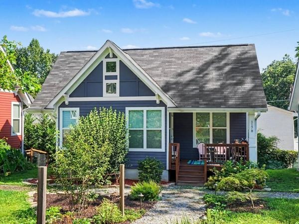 1178 Vaughan Street , Clarkston, GA 30021