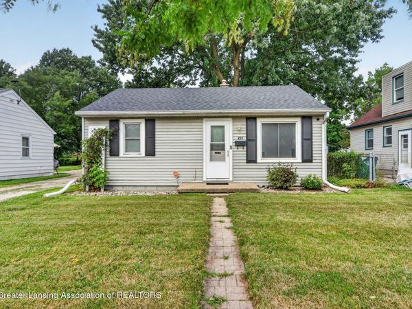 229 Mosley, Lansing, MI 48906