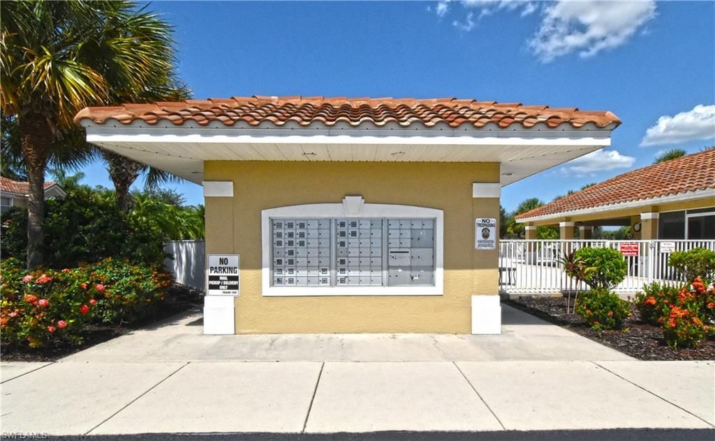 9060 Triangle Palm Ln, Unit 1206, Fort Myers, FL 33913 Photo