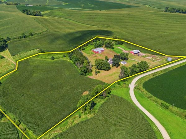 1154 280th Street , Wheatland, IA 52777