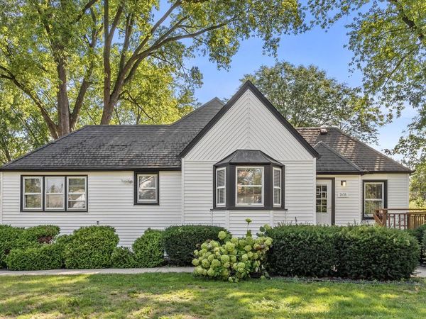1636 S Triangle AVENUE, New Berlin, WI 53151