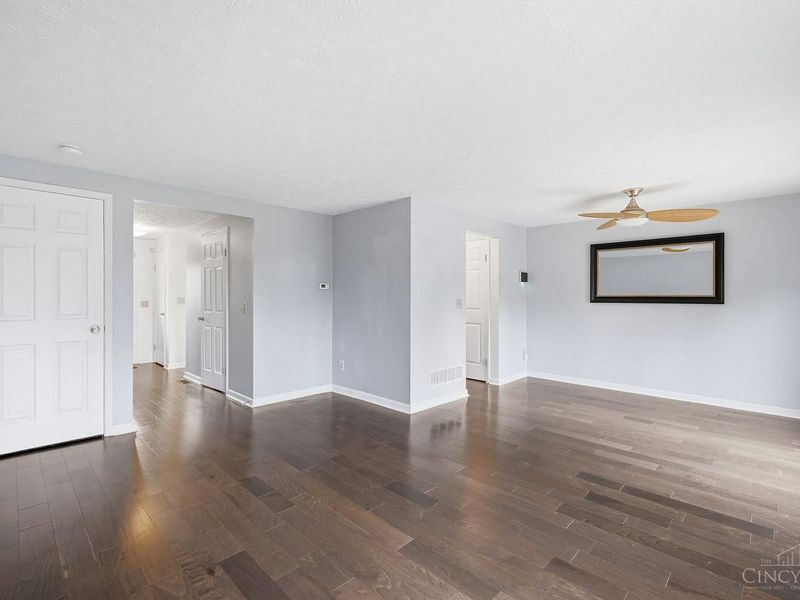 6668 Ashley Court, Mason, OH 45040 Photo 7