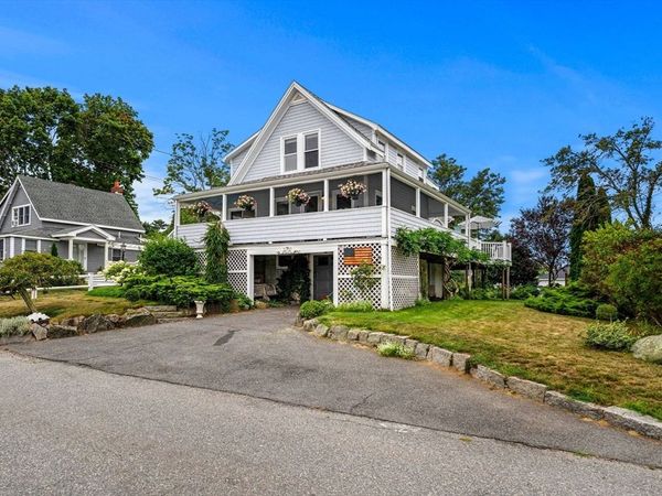 13 Riverside Rd, Gloucester, MA 01930