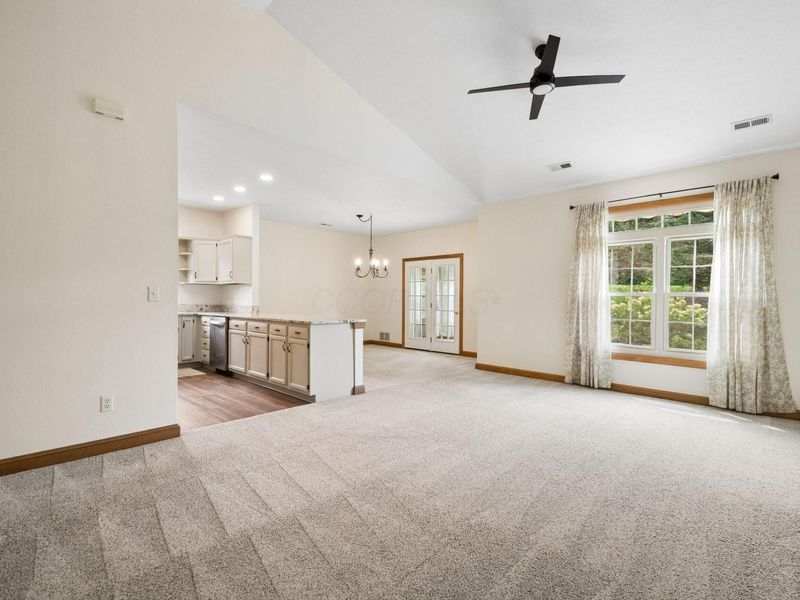106 Camber Drive , Circleville, OH 43113 Photo 10
