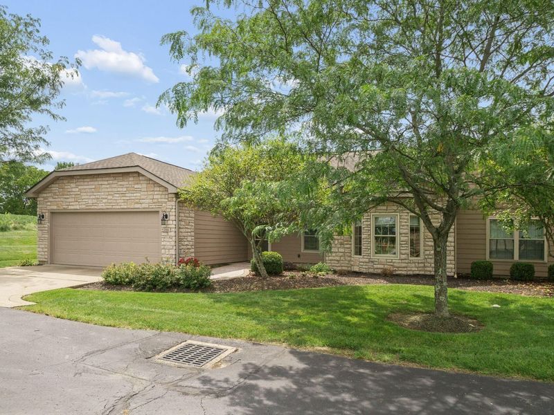106 Camber Drive , Circleville, OH 43113 Photo 2