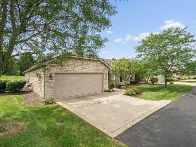 106 Camber Drive , Circleville, OH 43113 Photo 3