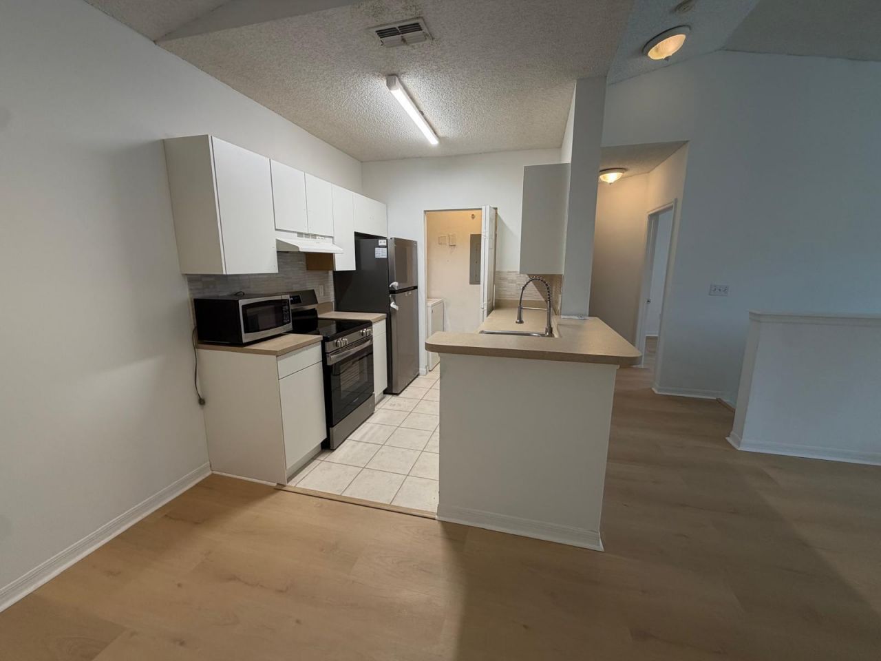 10336 Fox Trail Road S, Unit 1304, West Palm Beach, FL 33411 Photo