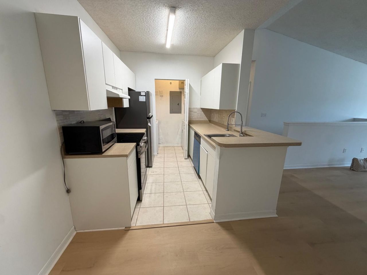 10336 Fox Trail Road S, Unit 1304, West Palm Beach, FL 33411 Photo
