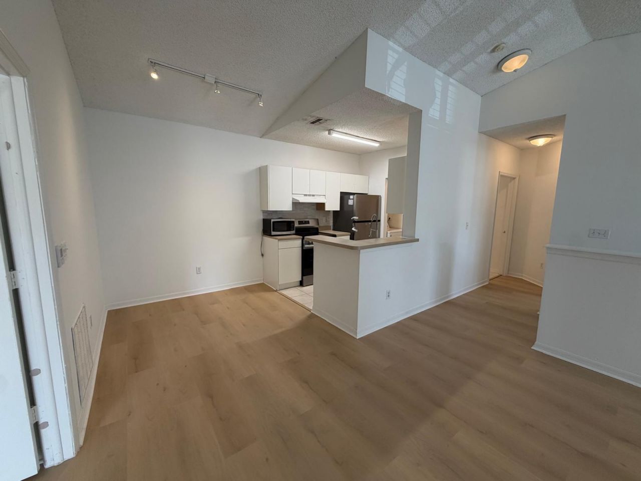 10336 Fox Trail Road S, Unit 1304, West Palm Beach, FL 33411 Photo