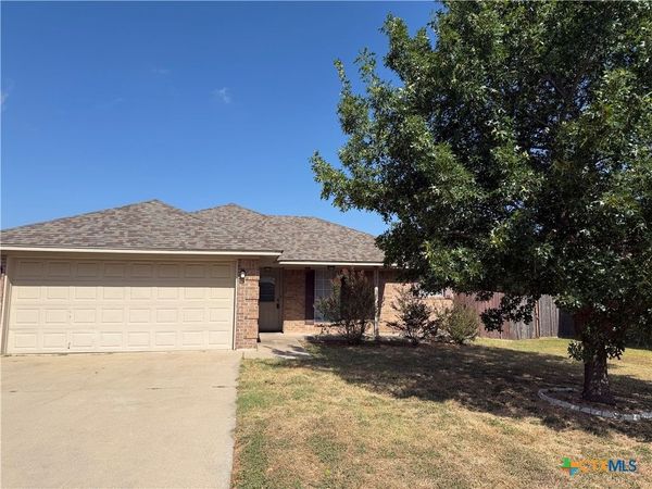1103 Concho Street , Belton, TX 76513