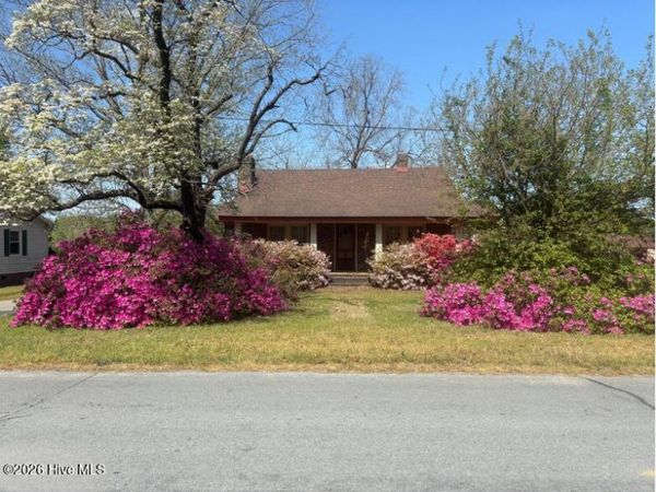 207 Kimbrough Road, Clinton, NC 28328