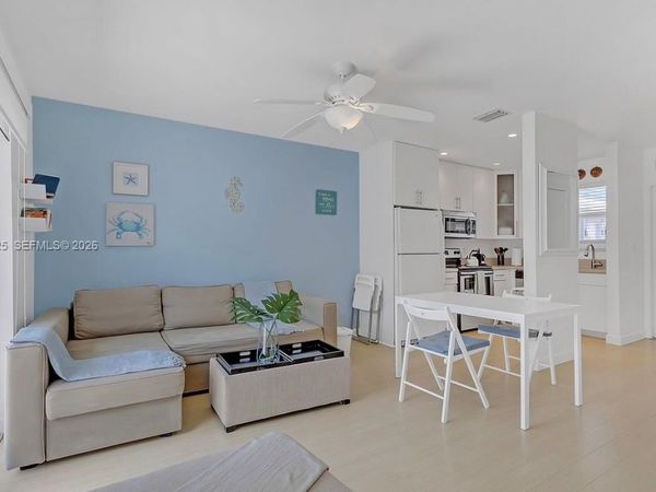 798 Crandon Blvd, Unit 44-B, Key Biscayne, FL 33149