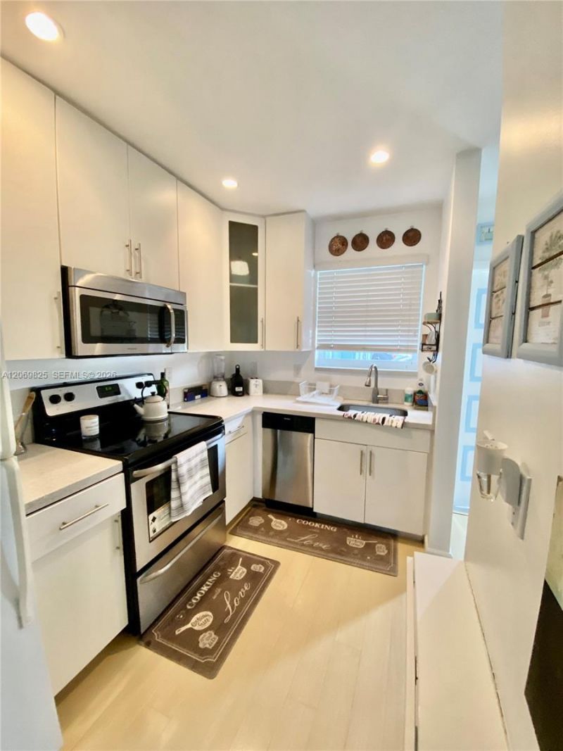 798 Crandon Blvd , Unit 44-B, Key Biscayne, FL 33149 Photo