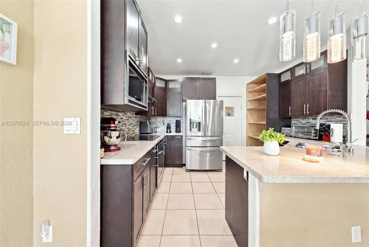 15429 SW 36th Ter , Miami, FL 33185 Photo
