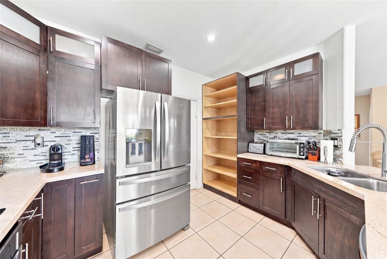 15429 SW 36th Ter , Miami, FL 33185 Photo