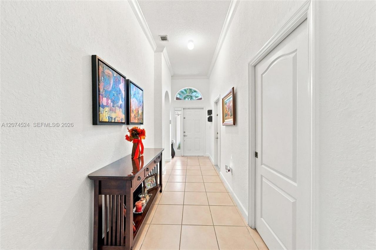 15429 SW 36th Ter , Miami, FL 33185 Photo