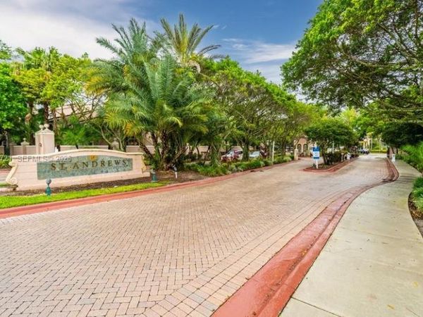 12166 Saint Andrews Pl , Unit 104, Miramar, FL 33025