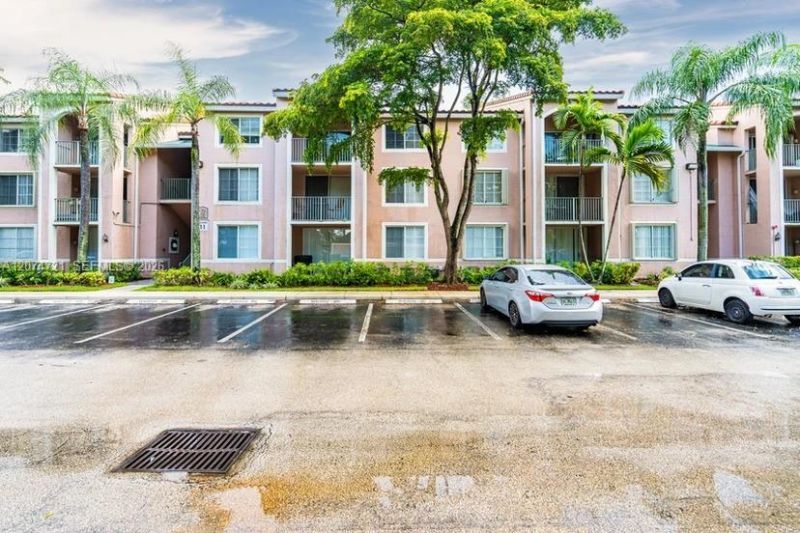 12166 Saint Andrews Pl , Unit 104, Miramar, FL 33025 Photo