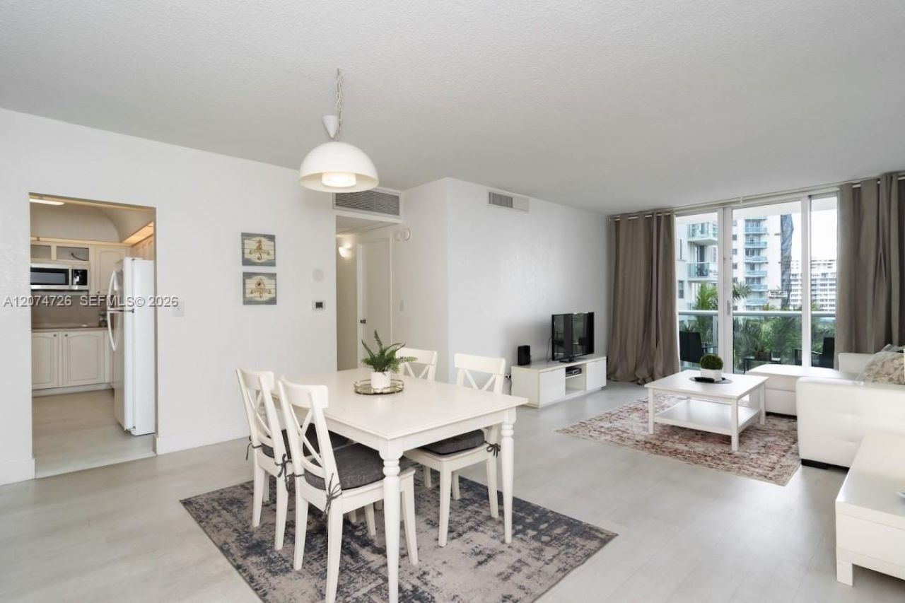 3901 S Ocean Dr , Unit 6T, Hollywood, FL 33019 Photo