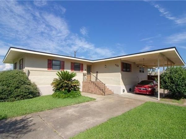458 PINE Street , Norco, LA 70079