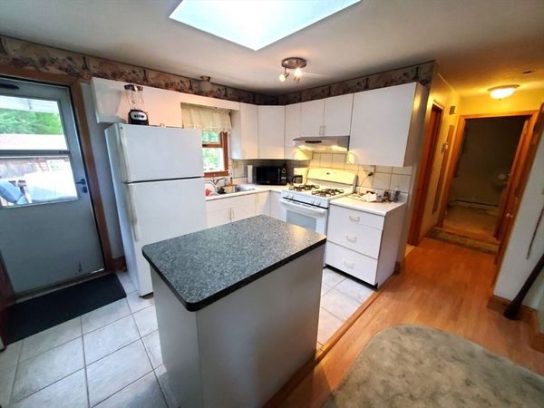 26 Carver Dr, Unit 2, Bridgewater, MA 02324