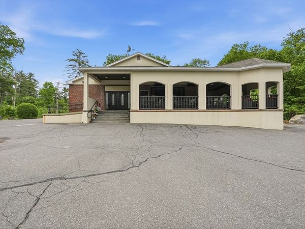 1426-1428 Center St, Ludlow, MA 01056