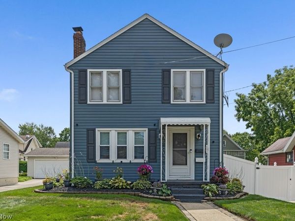 1392 Indianola Avenue , Akron, OH 44305
