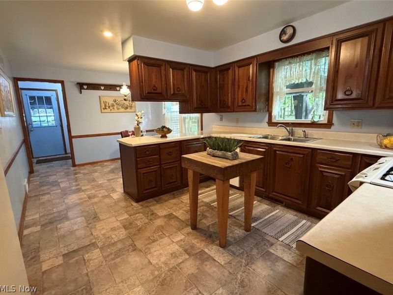 7342 Hubbard Bedford Road, Hubbard, OH 44425 Photo 15
